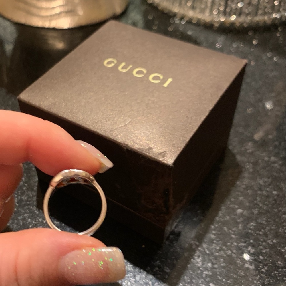 Gucci ring